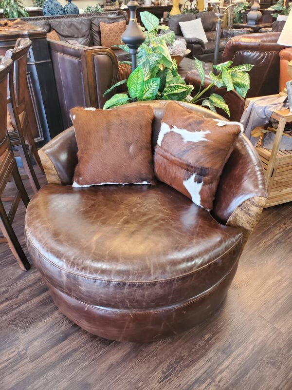 #8240 (SH2501) Leather Swivel Chair