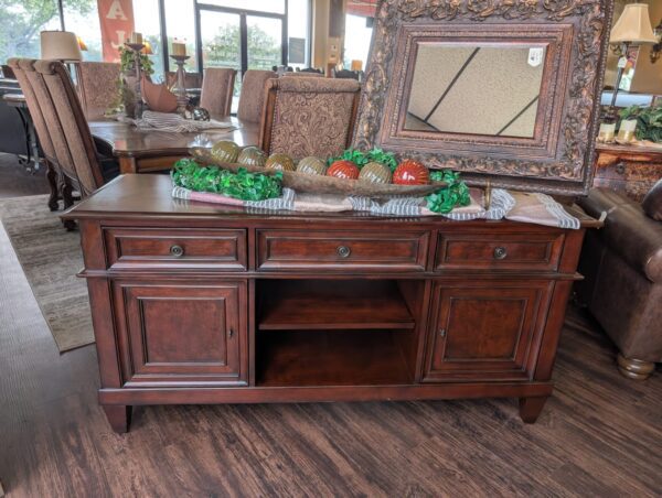 #8244 (CH2505) Media Console by Wynwood
