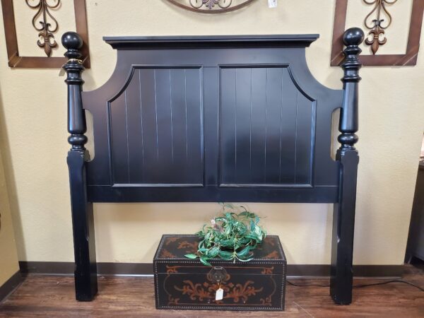 #8290 (CH2701) Queen Bed